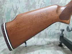 تفنگ بادی هاتسان ١١٠٠ قنداق چوب در حد آکبند داخل كارتن ساچمه