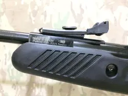 تفنگ بادی ماكسیموس مد 008 قنداق تامب هول در حد نو همراه دوربین زوم دار نوركونیا ، كيف حمل و پايه تفنگ و فنر اضافه فابريك