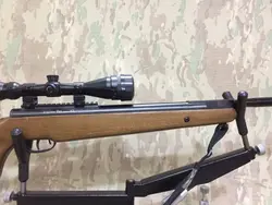 تفنگ بادی بنجامین امریکایی NPXL 1100 در حد آكبند همراه دوربین فابریک سنتر پوینت ٤٠*٩-٣ با قدرت ۳۵ ژول