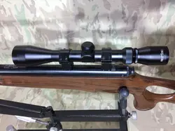 تفنگ بادی هانتر دوربین دار با پایه تفنگ و فنر زاپاس در حد نو