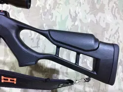 تفنگ بادی هاتسان 1100 با دوربین انتی شوک و پایه سلاح در حد نو