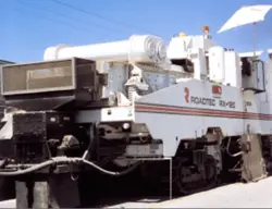 ماشين آلات آسفالت تراش و بازيافت