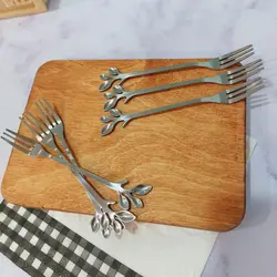 قاشق و چنگال و کارد طرح برگ