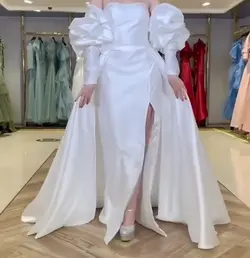 ساتن آمریکایی سفید