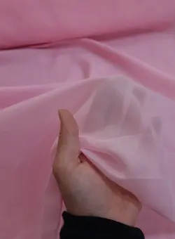 پرده حریر صورتی