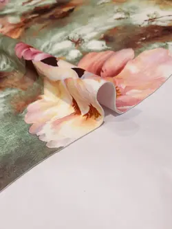 سوئیت گلدار روشن