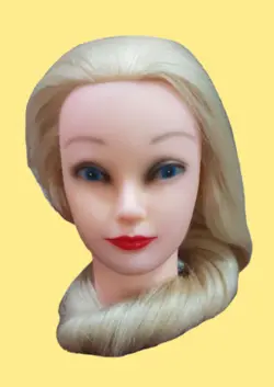 سر مانکن مو شینیون و بافت و کوتاهی و رنگ همراه با گیره رومیزی بلوند خیلی روشن