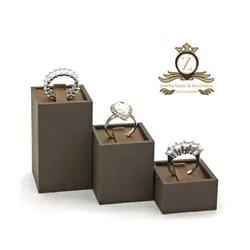 اکسسوری – نگهدارنده حلقه ویترین جواهرات