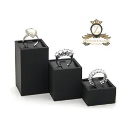 اکسسوری – نگهدارنده حلقه ویترین جواهرات