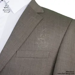 کت و شلوار فرم اداری مردانه پارچه فاستونی رنگ قهوه ای طرح سنجاقی یقه انگلیسی کد RAM5327