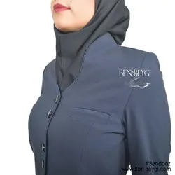 مانتو شلوار اداری یقه ایستاده سه جیب  سرمه ای مغزی دوزی کد 3477