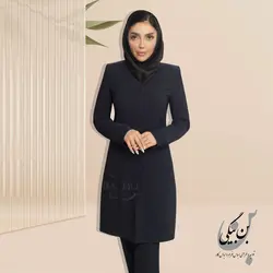 مانتو شلوار اداری | پارچه کرپ کنزو | رنگ سرمه‌ای مغزی‌دوزی یقه هفت 4 دکمه کد 32442