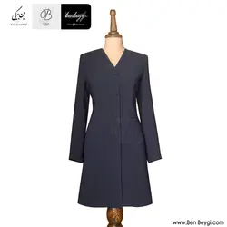 مانتو شلوار اداری | پارچه کرپ کنزو | رنگ سرمه‌ای مغزی‌دوزی یقه هفت 4 دکمه کد 32442