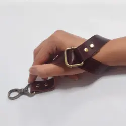 بند دوربین عکاسی (red)