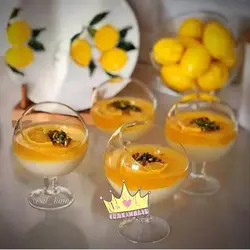 بستنی خوری و دسر شیشه ای پایه بلور متوسط