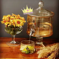 کلمن استوانه‌ یک طبقه شیشه‌ای پایه بلور