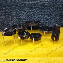 ست ظروف پذیرایی سنگی پایه میخی طلایی سنگ مشکی خط سفید