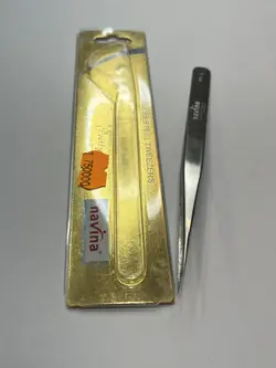 پنس مژه ناوینا