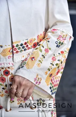 مانتو سوزن دوزی Mirall کرم