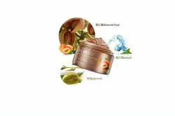 اسکراب روشن کننده زردآلو بیوآکوا