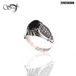 انگشتر نقره مردانه با سنگ اونیکس کد:۱۷۱۳