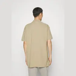 آستین کوتاه – پیراهن یقه دار رنگ شن – رالف لورن سوئد