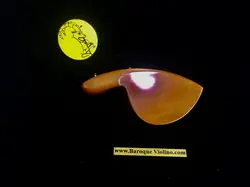 زیر چانه ویولن کنراد گوتز سترادیواری -