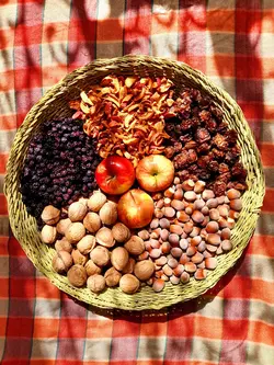 سبد حصیری مدل ترکه بافی 20 سانتی