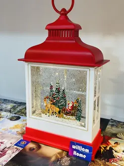 فانوس موزیکال بابانوئل و‌سورتمه گوزن ها، قرمز