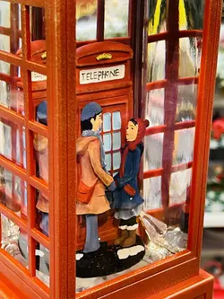 کیوسک تلفن عاشقانه موزیکال