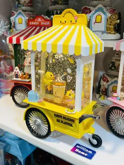 کالسکه موزیکال زرد، جوجه ها