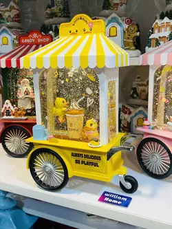 کالسکه موزیکال زرد، جوجه ها