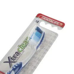 مسواک دنتالایف مدل Xtra Clean با برس متوسط