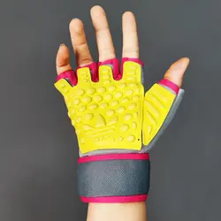 دستکش بدنسازی و ورزشی زنانه مچبنددار آدیداس