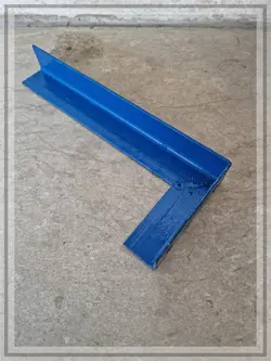 پایه فلزی رنگ شده