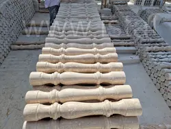نرده صراحی سنگی تراش گرد کرم عسلی 80 سانتی
