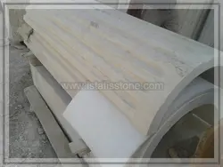 ستون گرد قطر 40 کرم روشن قاشقی دار