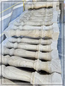 نرده صراحی سنگی تراش گردسر و ته مربع کرم روشن 70 سانتی