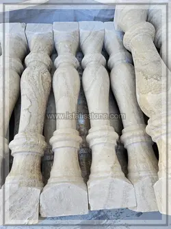 نرده صراحی سنگی تراش گردسر و ته مربع کرم روشن 70 سانتی