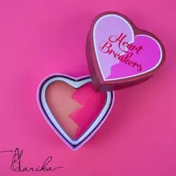 رژگونه قلبی رولوشن heartbreakers