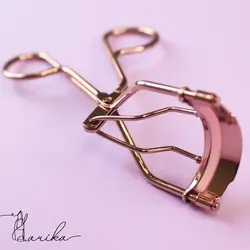 فرمژه همراه با شانه مژه شیگلم