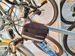 کیف روی تنه دوچرخه شیمانو مشکی- قرمز - فروشگاه اینترنتی سایکل اسپورت