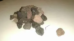 پوکه معدنی قروه فندقی