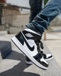 نایک ایر جردن ۱ ساقدار کاربن فیبر مشکی سفید ورنی Nike air jordan 1 carbon fiber