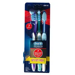 مسواک اورال بی مدل Pro Health بسته ۳ عددیoral-b pro health tooth brush