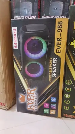 اسپیکر ۶.۵ اینچی قابل حمل مارک ever مدل988