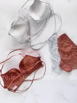 ست شورت و سوتین اسفنجی مانکنی پشت باز هارنس دار
