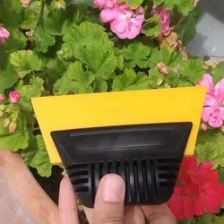 کاردک شیشه دودی خودرو برند PRO Hand کد 1824