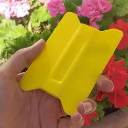 کاردک شیشه دودی خودرو کد 1840