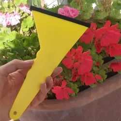 کاردک شیشه دودی خودرو کد 1842